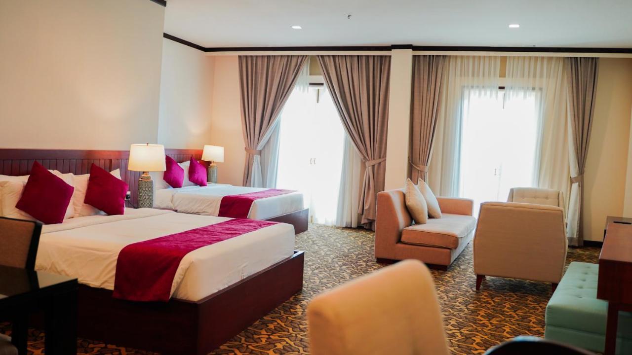 Kaizen Hotel & Suites Melaka Εξωτερικό φωτογραφία